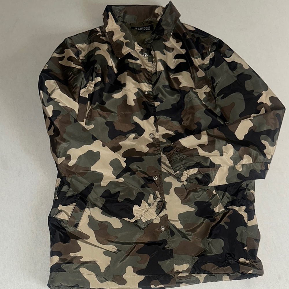 Kids Size Medium Camouflage Jacket.